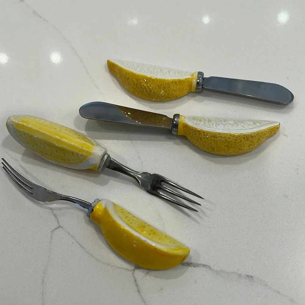 Vintage Set Of 2 Butter Cheese Knives & 2 Forks (Lemons)